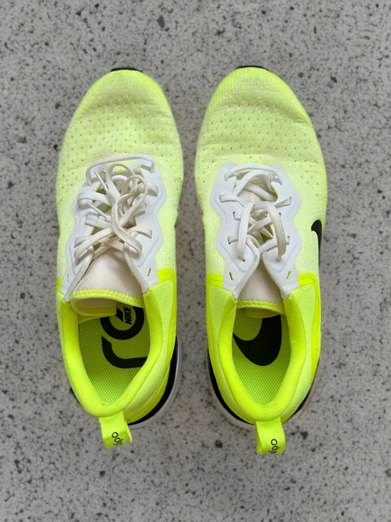 Nike Odyssey React Men Size 11.5. Excellent Cond. Yellow Neon Running Shoe - Picture 2 of 7